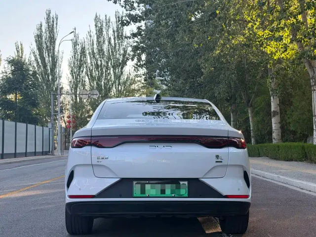 BYD Qin L — Фото автомобиля 5