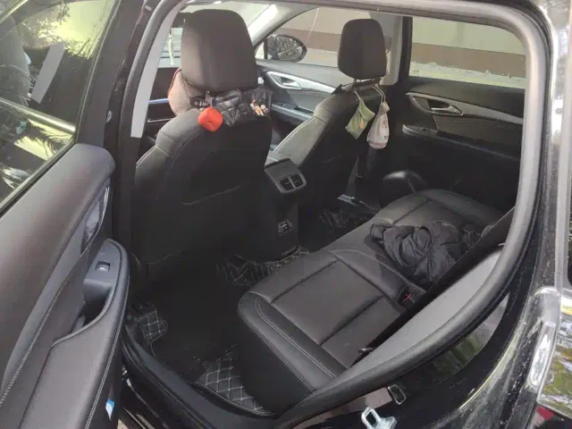 Buick Envision Plus — Фото автомобиля 11