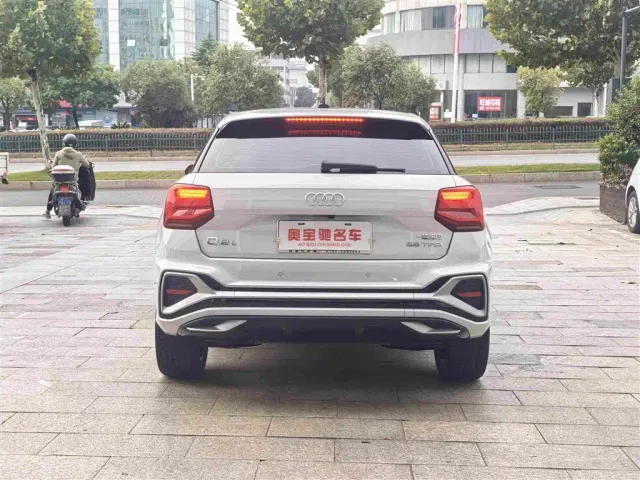 Audi Q2L — Фото автомобиля 8