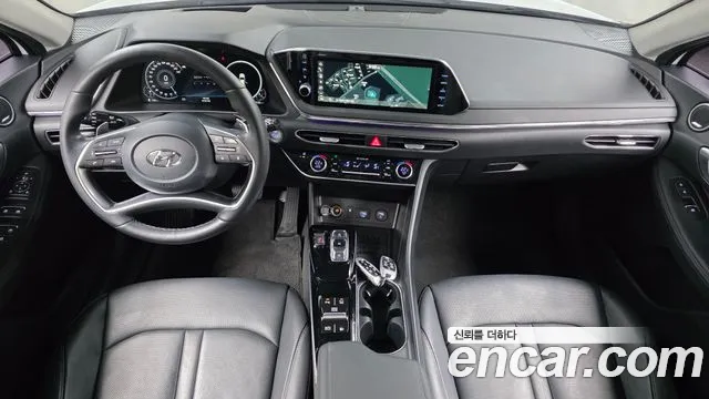 Hyundai Sonata — Фото автомобиля 10