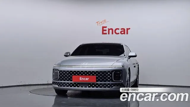 Hyundai Grandeur GN7 — Фото автомобиля 3