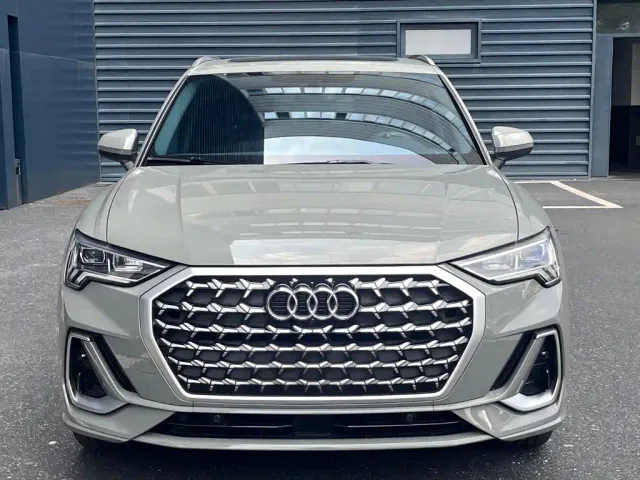 Audi Q3 — Фото автомобиля 2