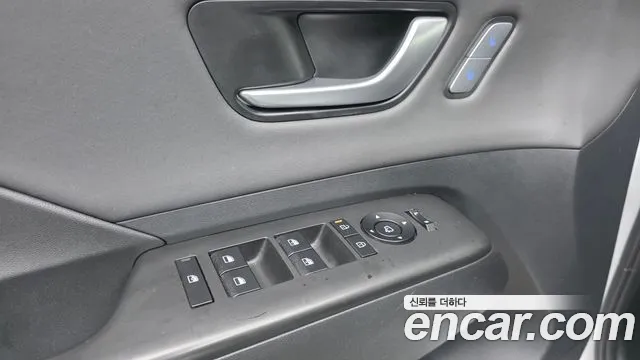 Hyundai Kona Kona (SX2) Бензин 2.0 2WD — Фото автомобиля 12