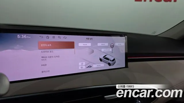 Genesis GV70 2.5T Бензин 2WD — Фото автомобиля 20