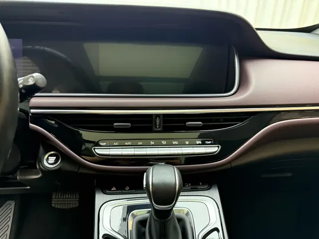 GAC Trumpchi M6 — Фото автомобиля 9