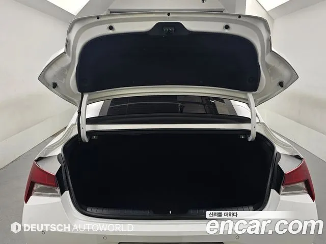 Hyundai Avante CN7 — Фото автомобиля 19