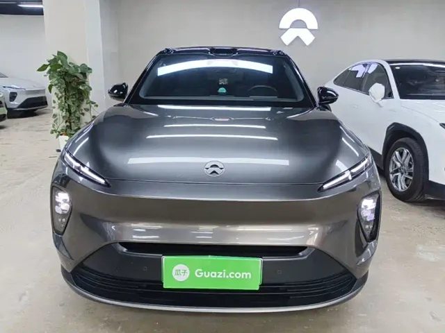 Nio ES8 — Фото автомобиля 2
