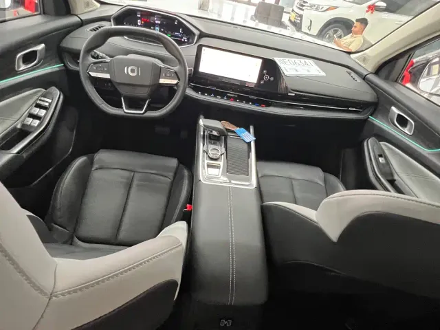 Changan Qiyuan Q05 — Фото автомобиля 6
