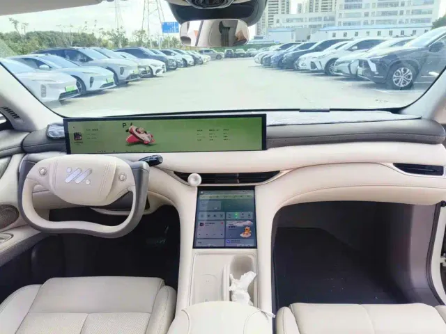 IM Motors LS6 — Фото автомобиля 12