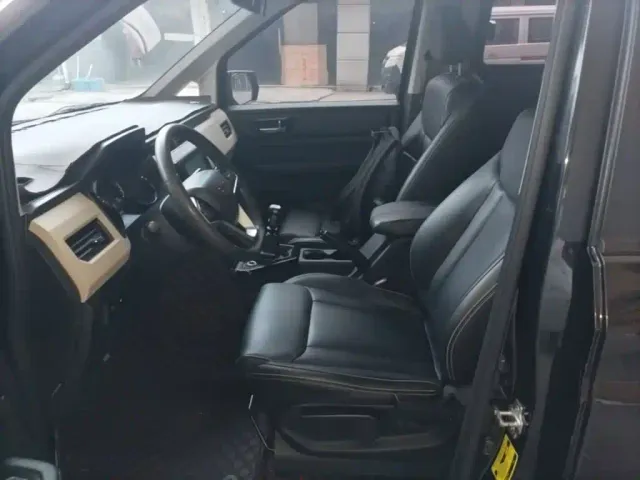 Wuling Zhengcheng — Фото автомобиля 14