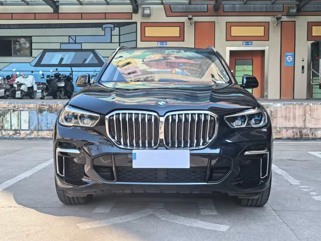 BMW X5 — Фото автомобиля 2