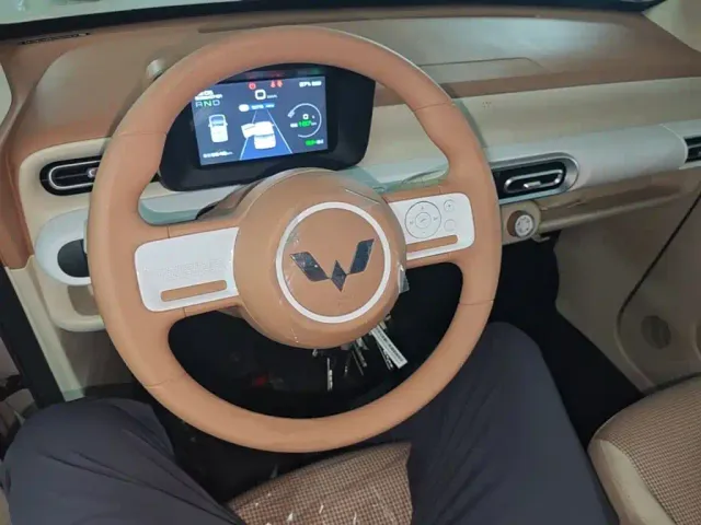 Wuling Hongguang Mini EV — Фото автомобиля 9