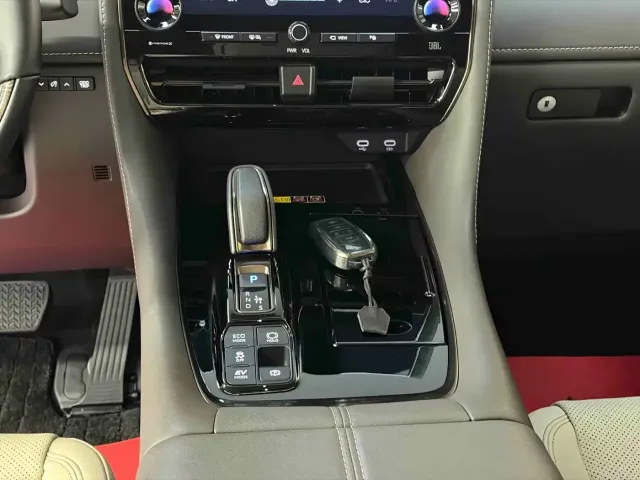 Toyota Alphard — Фото автомобиля 16