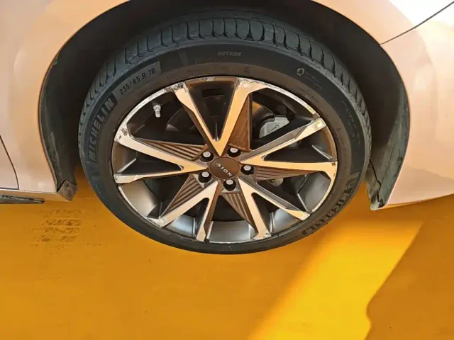 GAC Aion S Plus — Фото автомобиля 11