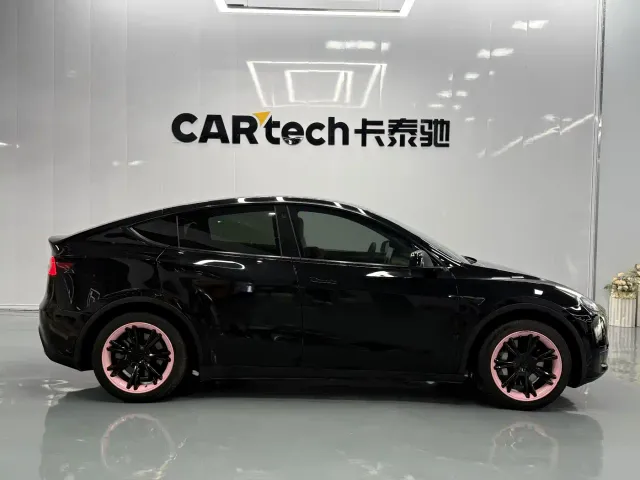 Tesla Model Y — Фото автомобиля 4