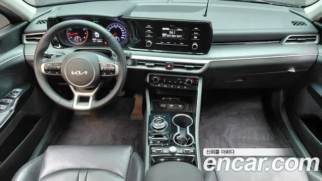 Kia K5 Generation 3 — Фото автомобиля 10