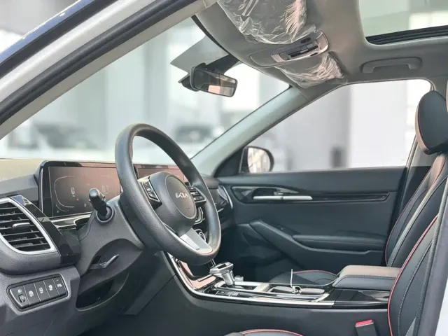 Kia Seltos — Фото автомобиля 4