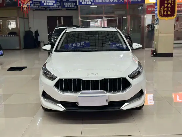Kia K3 — Фото автомобиля 2