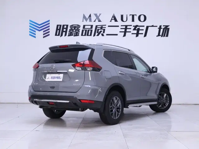 Nissan X-Trail — Фото автомобиля 7