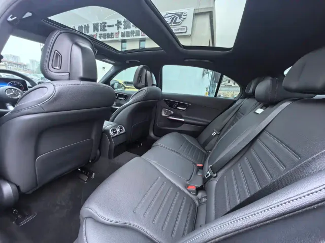 Mercedes-Benz C-Class — Фото автомобиля 7