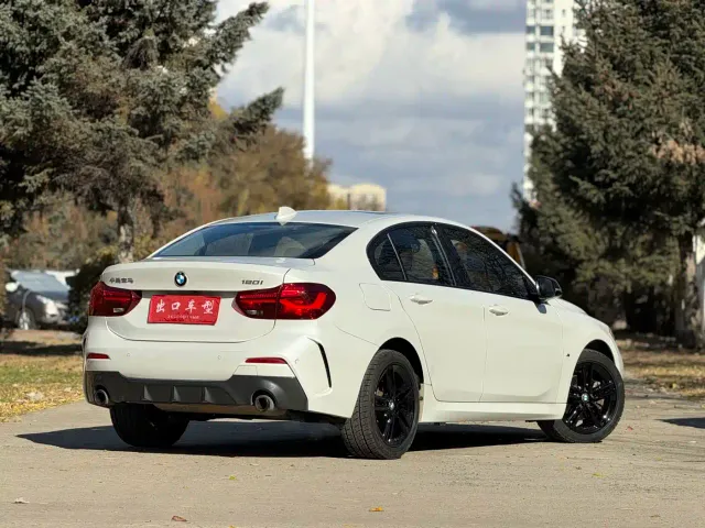 BMW 1 Series — Фото автомобиля 4