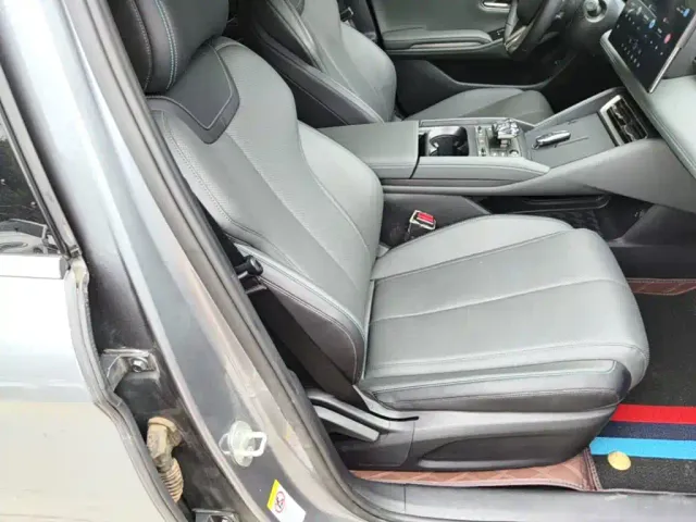 BYD Qin L — Фото автомобиля 24