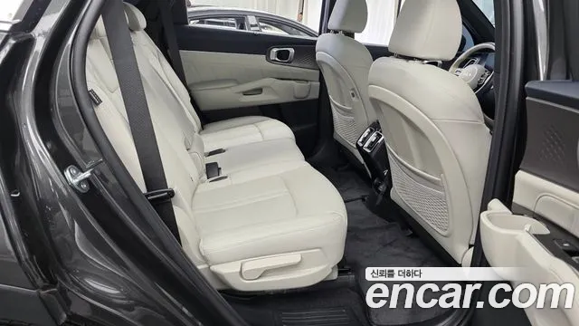 Kia Sorento — Фото автомобиля 17