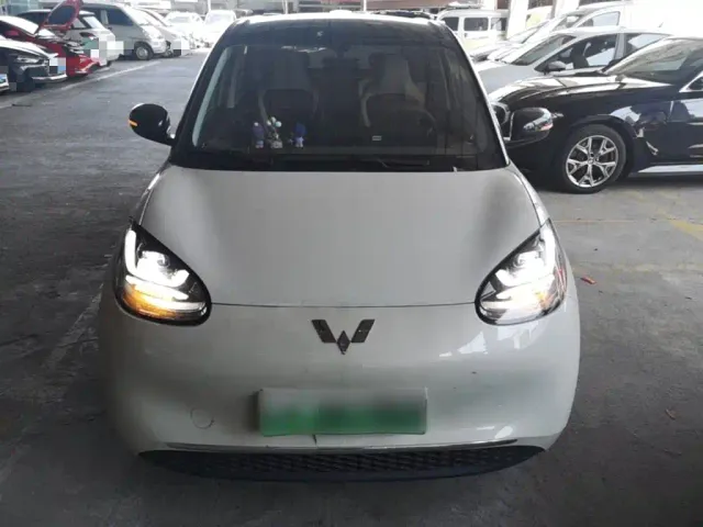 Wuling Bingo — Фото автомобиля 2