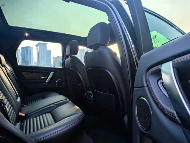 Land Rover Discovery Sport — Фото автомобиля 8