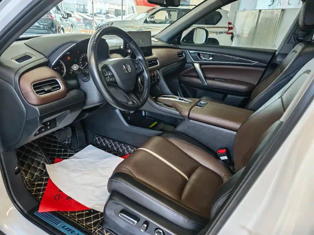 Honda UR-V — Фото автомобиля 6