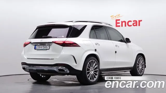 Mercedes-Benz GLE-Class — Фото автомобиля 2