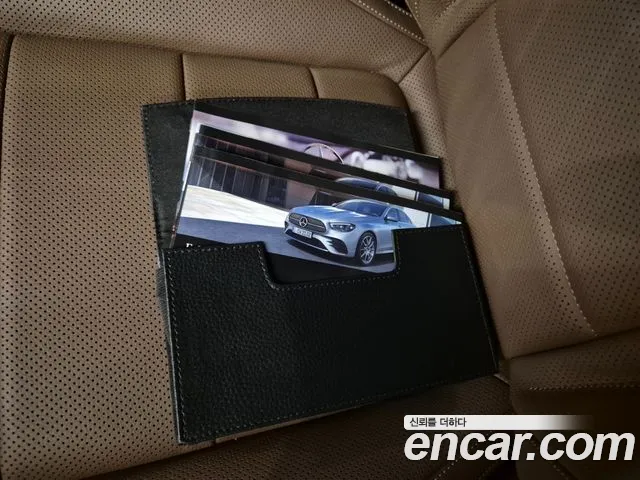 Mercedes-Benz E-Class — Фото автомобиля 17