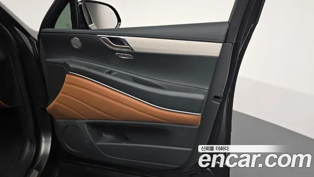 Genesis GV80 2.5T Бензин AWD — Фото автомобиля 8