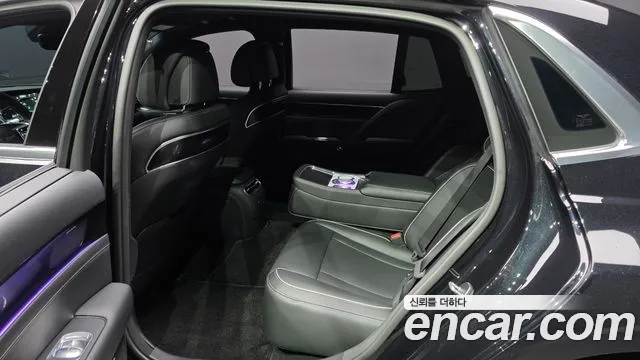 Genesis G90 Бензин 3.5 турбо AWD — Фото автомобиля 23