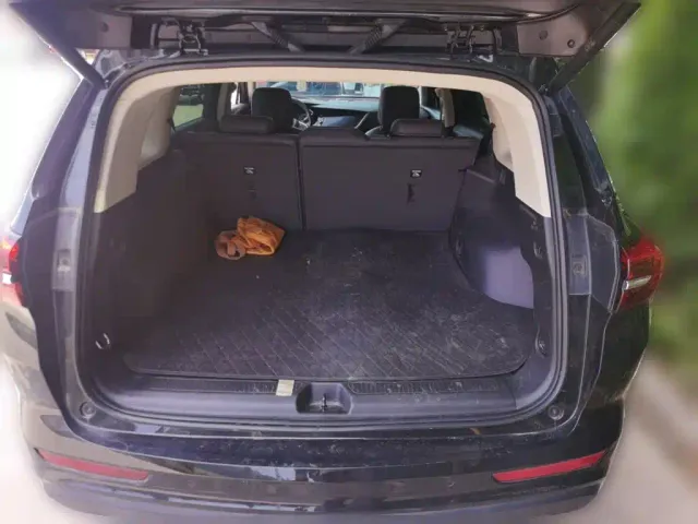 Buick Envision Plus — Фото автомобиля 9