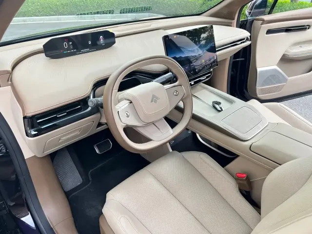 GAC Hyptec HT — Фото автомобиля 16