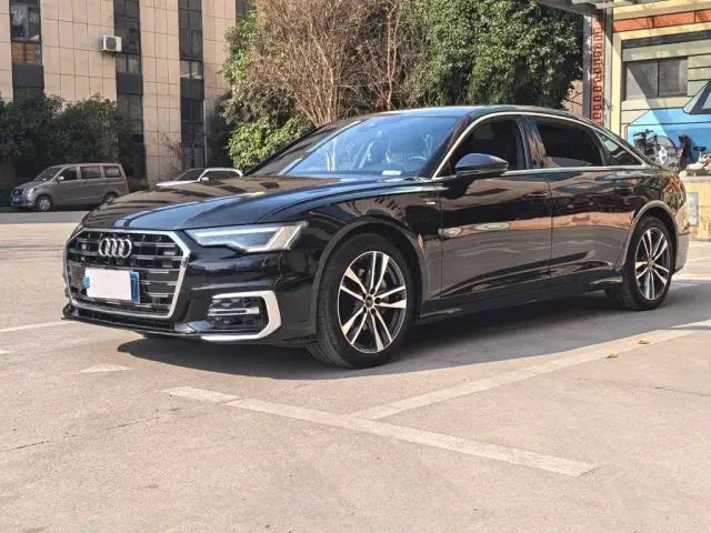 Фотография автомобиля — Audi A6L