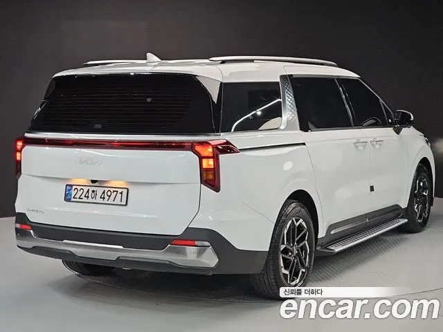 Kia Canival Новый Carnival 4 поколение Бензин 9 мест Noblesse — Фото автомобиля 4