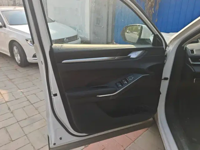 Haval H6 — Фото автомобиля 7