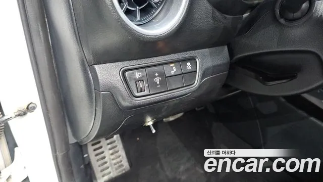 Kia K3 Новый K3 2 поколение 1.6 Turbo GT 5 дверей — Фото автомобиля 18