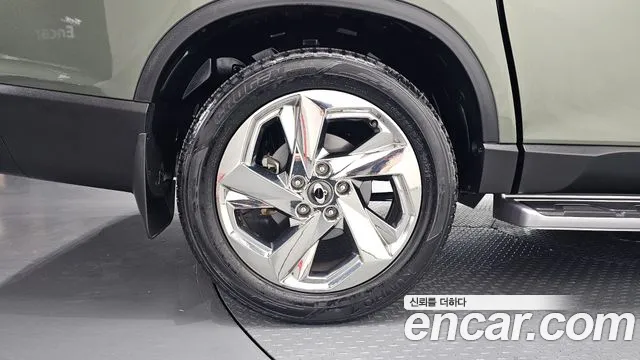 KG_Mobility_Ssangyong Rexton Новый Rexton Sport Дизель 2.2 4WD — Фото автомобиля 5
