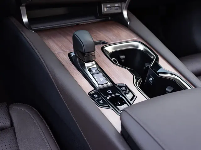 Lexus RX — Фото автомобиля 15