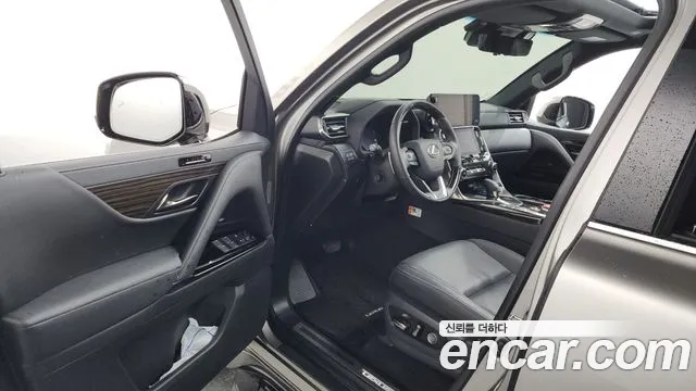 Lexus LX — Фото автомобиля 9