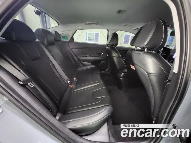 Hyundai Avante CN7 — Фото автомобиля 10