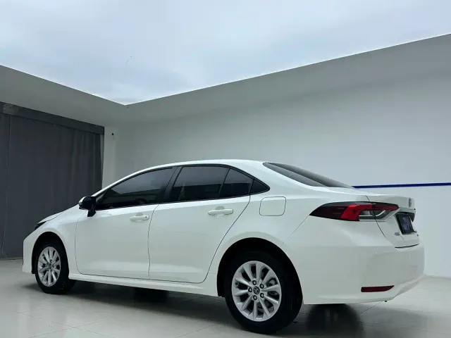 Toyota Corolla — Фото автомобиля 4