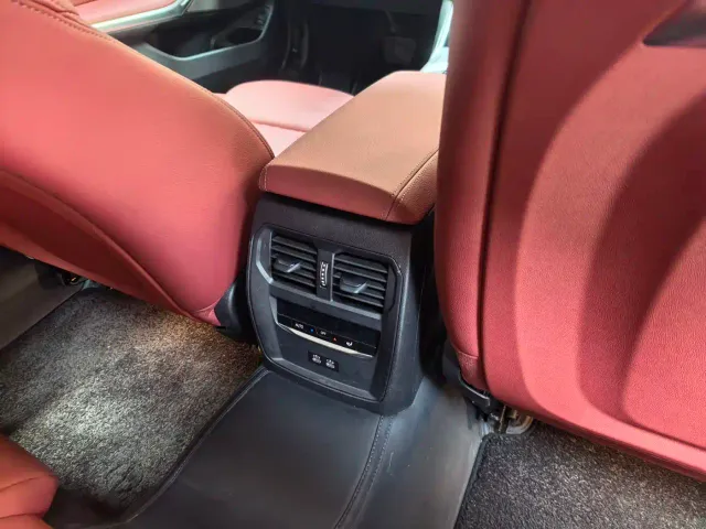 BMW 3 Series — Фото автомобиля 11