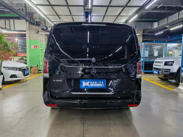 Mercedes-Benz V-Class — Фото автомобиля 5