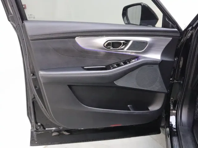 GAC Trumpchi GS8 — Фото автомобиля 15