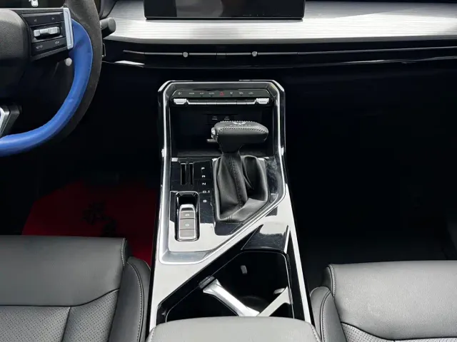 Wuling Asta — Фото автомобиля 18