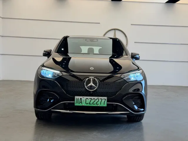 Mercedes-Benz EQE SUV — Фото автомобиля 2